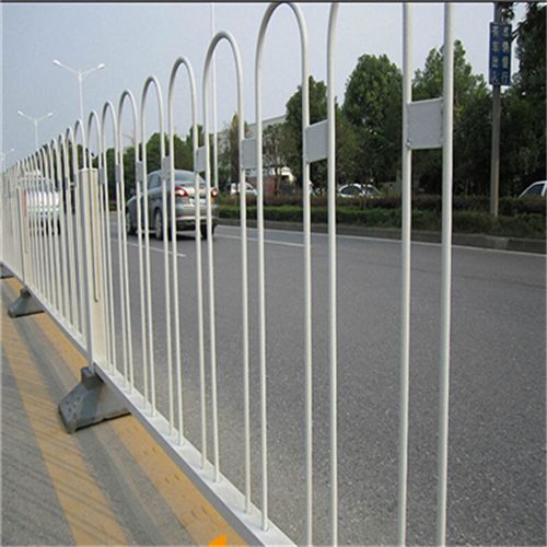 交通护栏市政围栏公路隔离栏镀锌钢人行道道路防护防撞栏杆